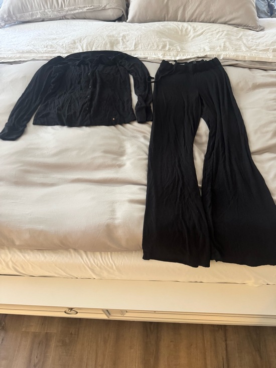 SKIMS Other - SKIMS Black Wide-Leg Lounge Pants